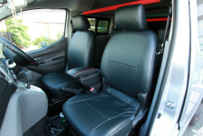 日産NV200バネット専用ESシートカバー装着でグレードアップ