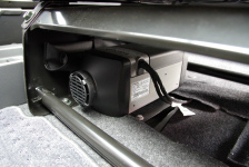寒い季節の車中泊も安心！FFヒーターをNV200バネットに装備