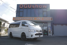 【新車未登録】200系ハイエースワイドミドルルーフワゴンGLガソリン4WD