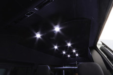 ハイエーススーパーロングに明るい室内灯増設！