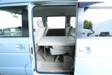中古車エブリィ設置ベッドはセカンドシートに合わせて展開可能!