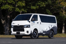 釣りフェスティバル 2024展示車両 HIACE ES TX CONCEPT